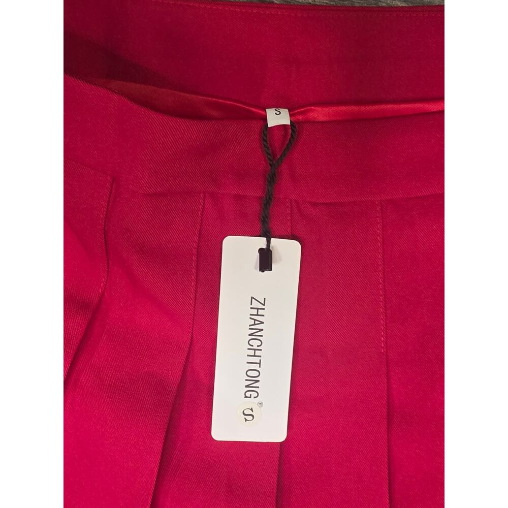 ZHANCHTONG Red Pleated Mini Skirt Built-In Shorts Skort Women's Size S NWT - Picture 8 of 8